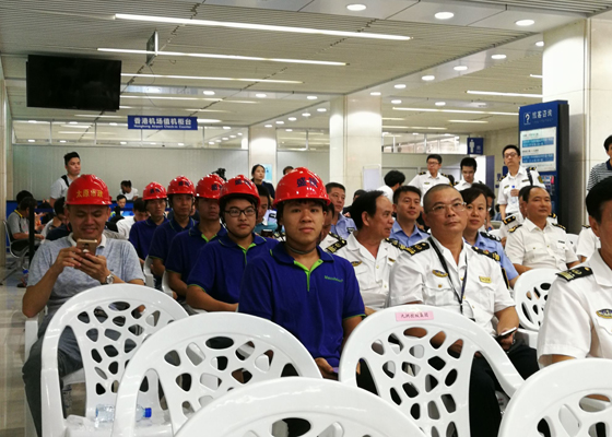 抢修遭台风重创的九洲港口岸，米兰(中国)milan·官方网页版,义不容辞！