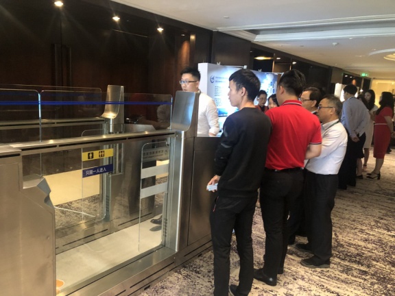 米兰(中国)milan·官方网页版,参加上海峰会，开启智慧机场服务新格局
